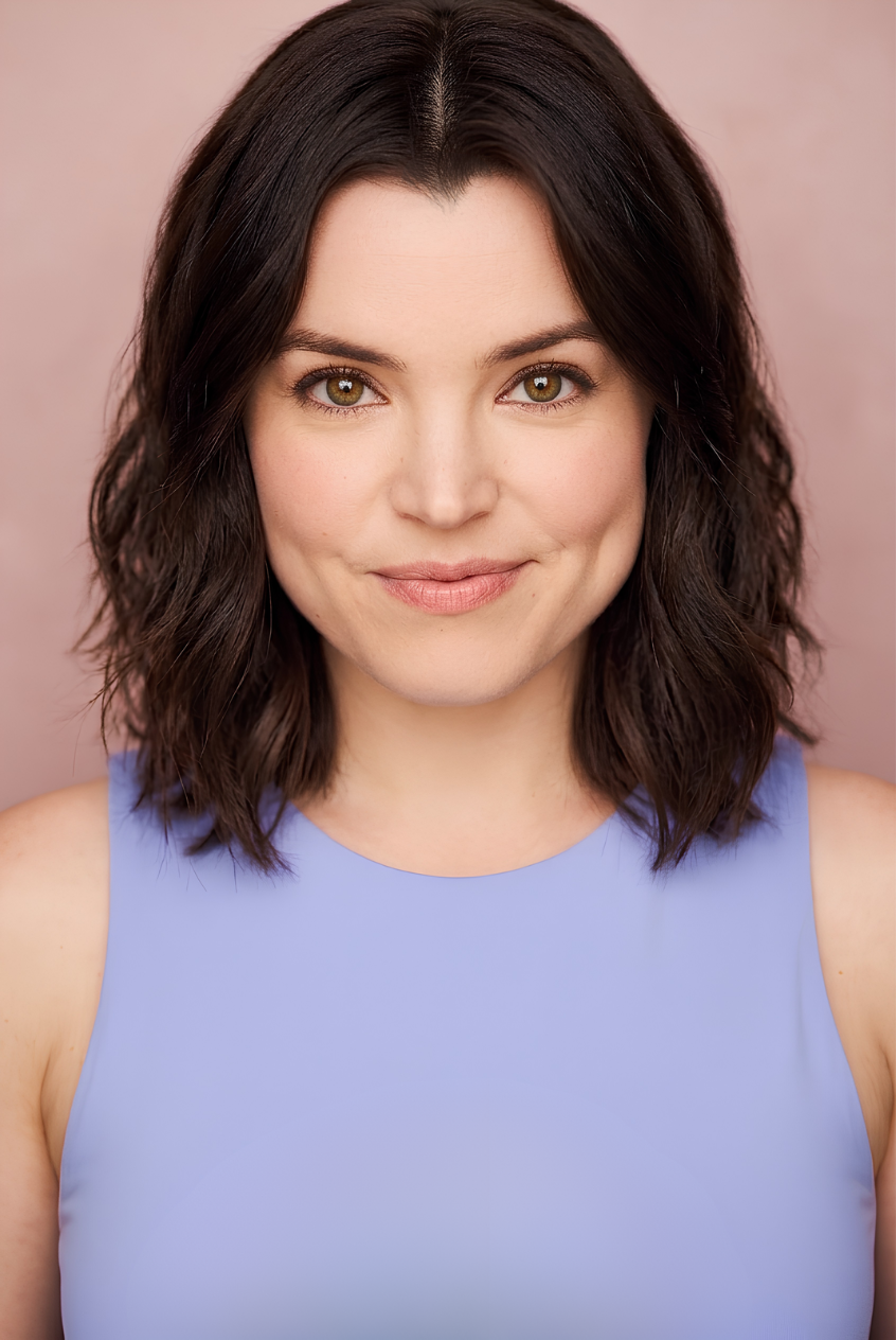 Lilly Elliott Headshot